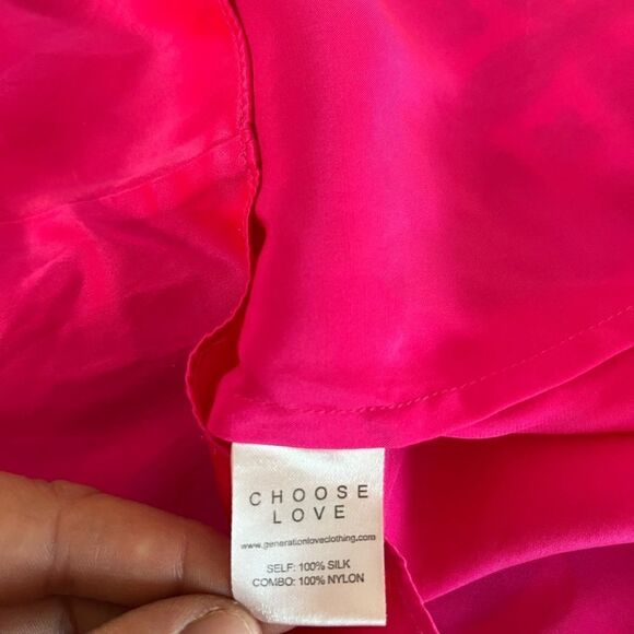 Generation Love
Alyssa Lace Halter Silk Top - Picture 12 of 12